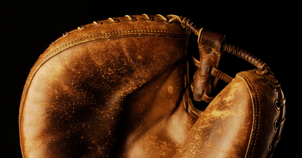 catchers glove for left handed thrower