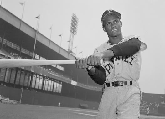 In 18 seasons with the Pirates, Roberto Clemente won four NL batting titles and 12 Gold Glove Awards. (Osvaldo Salas/National Baseball Hall of Fame and Museum)