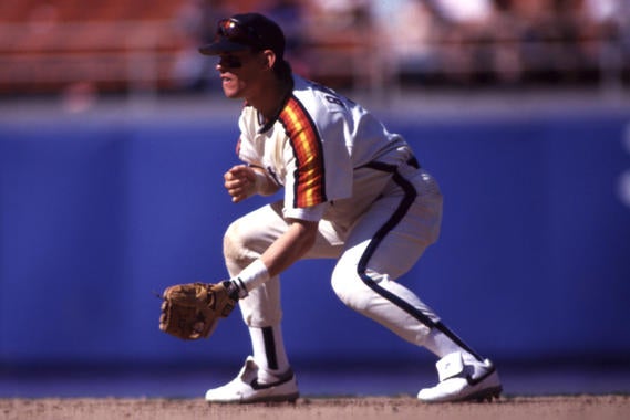Craig Biggio of the Houston Astros playing second base, 1993. - BL-12488.94 (John Cordes / National Baseball Hall of Fame Library)