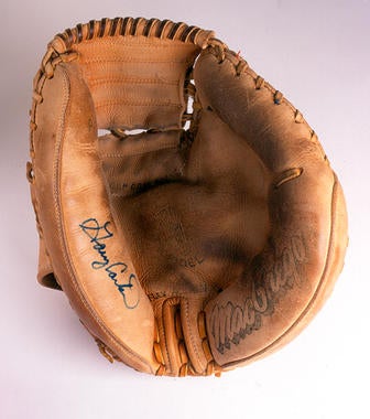 Mitt used by Gary Carter of San Francisco Giants during 1990 season; set NL record for career games caught (1862) on 6/19/90 breaking the old record held by Al Lopez - B-266-90  (Milo Stewart Jr./National Baseball Hall of Fame Library)