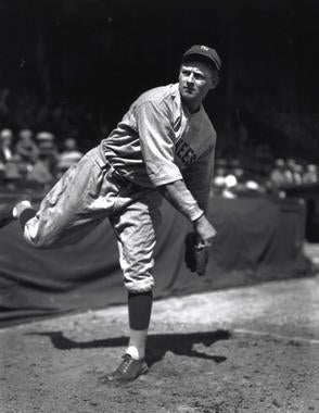 Waite Hoyt, New York Yankees, May 19, 1927- BL-1392-92 (Louis Van Oeyen/National Baseball Hall of Fame Library)