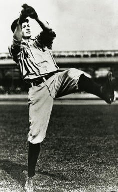 Christy Mathewson displays the form that helped him win 31 games for the New York Giants in 1905. BL-1404-92 (Louis VanOeyen / National Baseball Hall of Fame Library)
