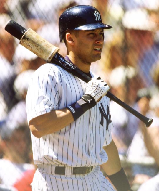 Jeter goes 5-for-5, gets 3,000th hit in dramatic fashion