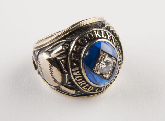 National Baseball Hall of Fame and Museum - Did you know that the first World  Series rings were presented in 1922, to the champion New York Giants? Over  the years the designs