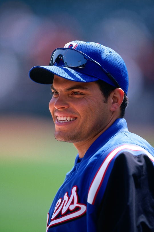 Rodríguez becomes first catcher to reach 20 home run/20 steal mark