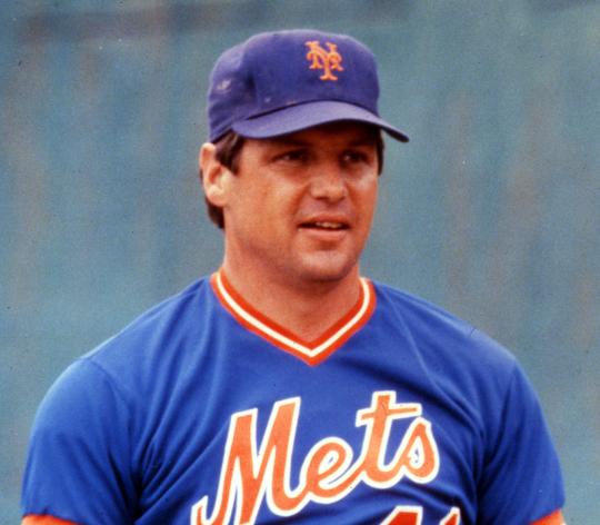 The day Tom Seaver returns to New York and wins No. 300