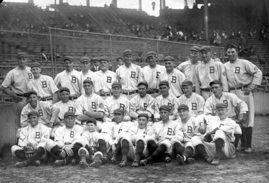 EPISODE #32: Major League Baseball's Milwaukee Braves with